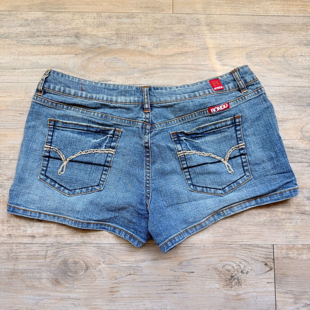 Vintage Y2K Bongo Denim Shorts Womens Size 13 Low Rise Stretch Jean Shorts